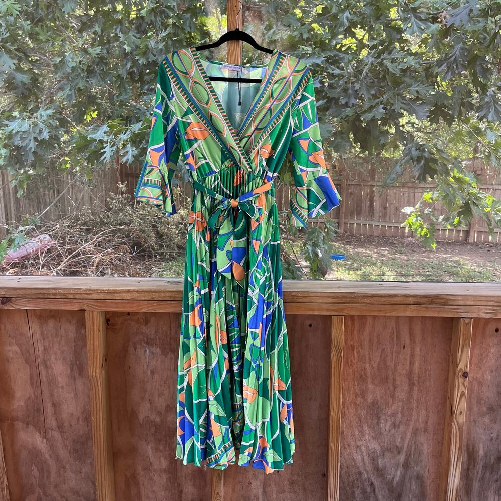 New Collection Italy Women's Green Colorful Pleated Midi Dress Size M/L